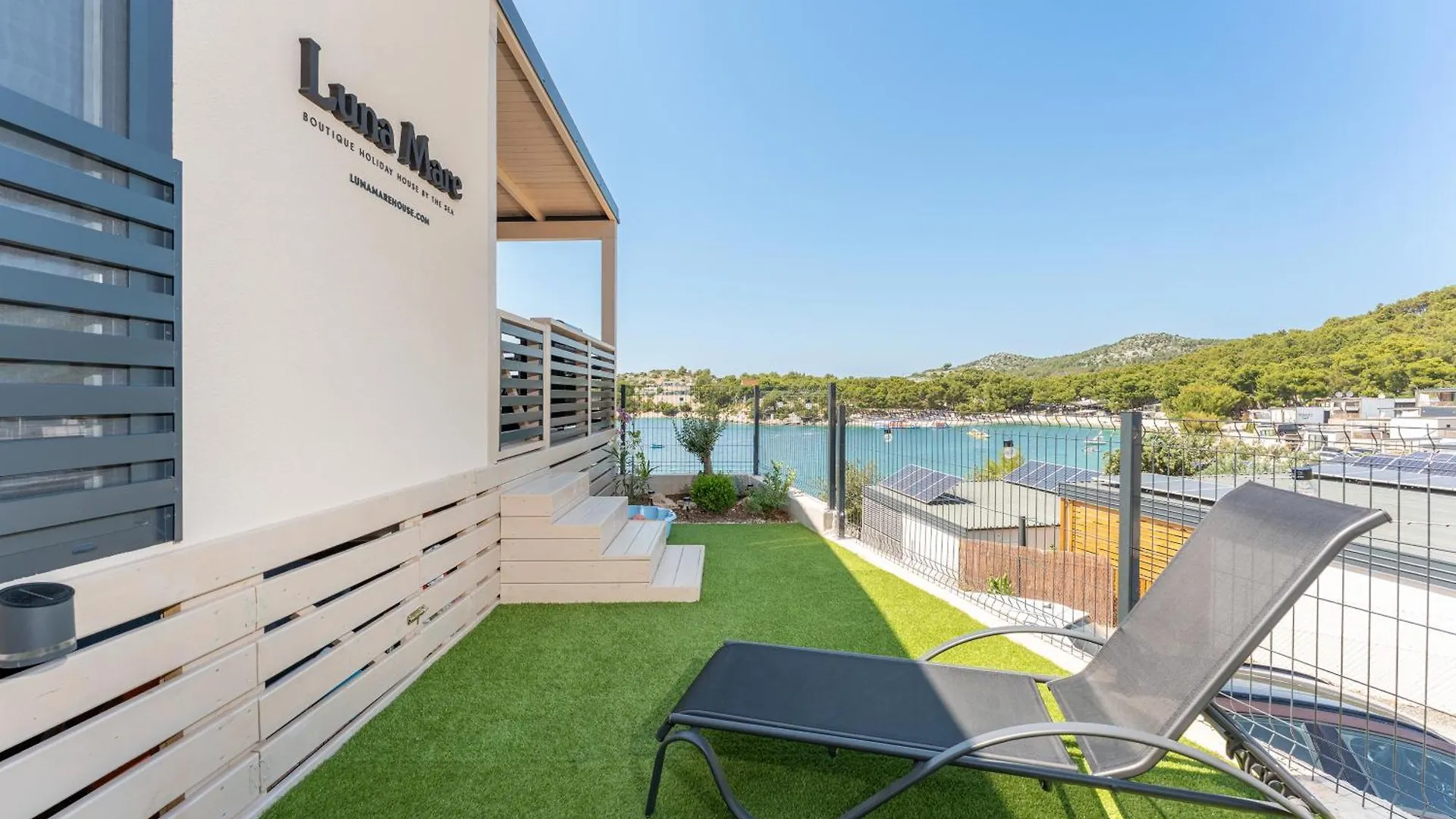 펜션 Luna Mare Boutique Holiday House 드라게